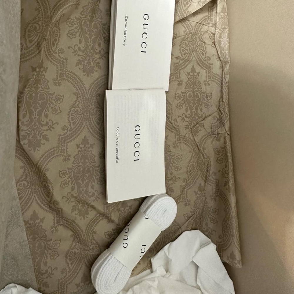 Mens Gucci Sneakers - Picture 5 of 8